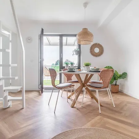 & Calm - Wohlfuehl-wohnung In Stadtnaehe Fuer Familien Oder Freunde Lejlighed