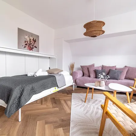 & Calm - Wohlfuehl-wohnung In Stadtnaehe Fuer Familien Oder Freunde *