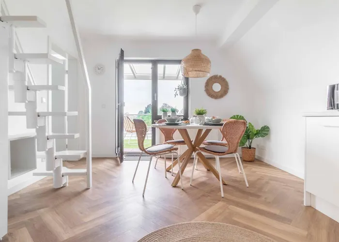 & Calm - Wohlfuehl-wohnung In Stadtnaehe Fuer Familien Oder Freunde Appartement